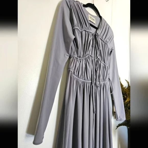 TOVE Ruched Tie Front Lexi Light Grey Semi-formal Dress - Picture 7 of 15